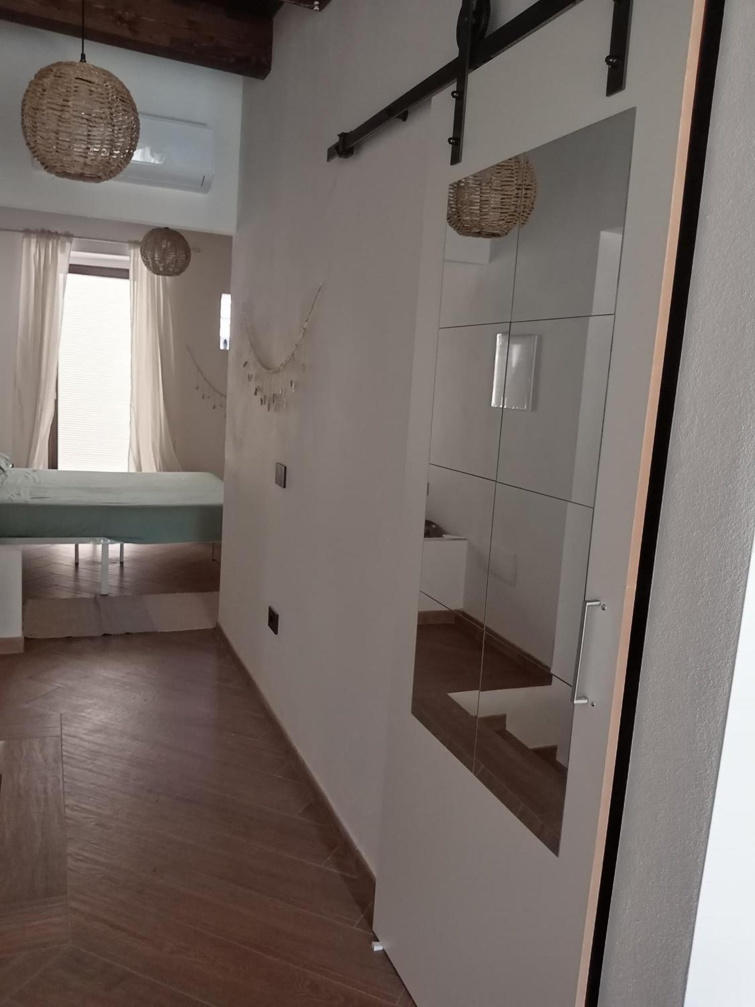 La Casa Di Carlotta Lejlighed Iglesias Eksteriør billede